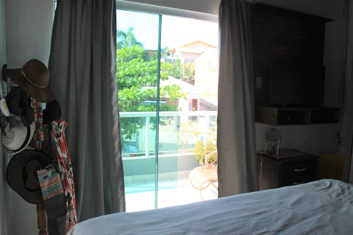 חדר שינה 1 מיטת קינג, מאוורר תקרה, ספלאטר, מרפסת