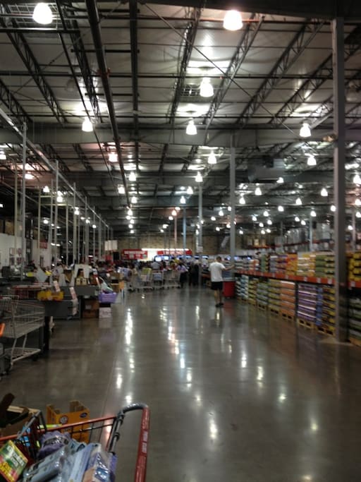 Foto de Costco Wholesale en Culver-West