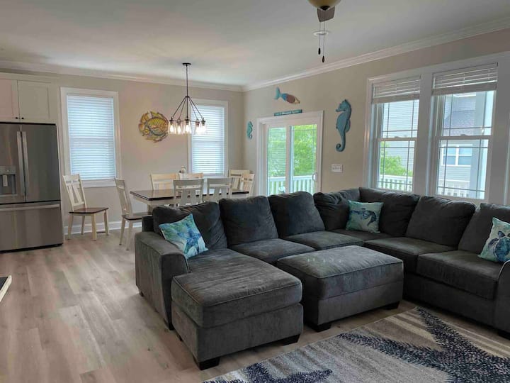 Beautiful 4br/5ba Oib House, Steps From Beach - ノース・カロライナ州
