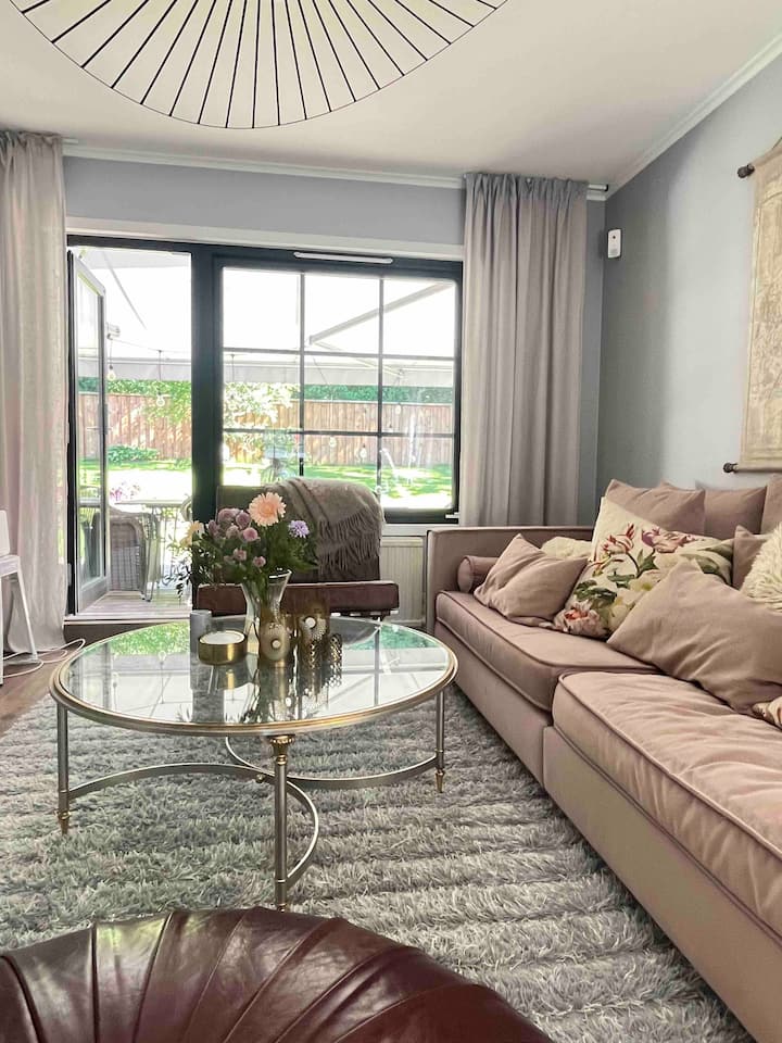 Stylish Home With Private Garden And 3 Bedrooms - Stoccolma