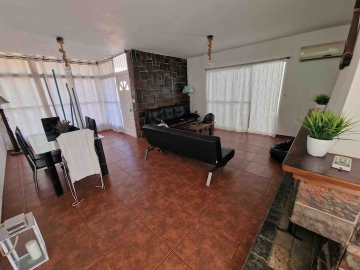 Hermosa Casa En Atlántida,ideal Para Veranear! - Las Toscas