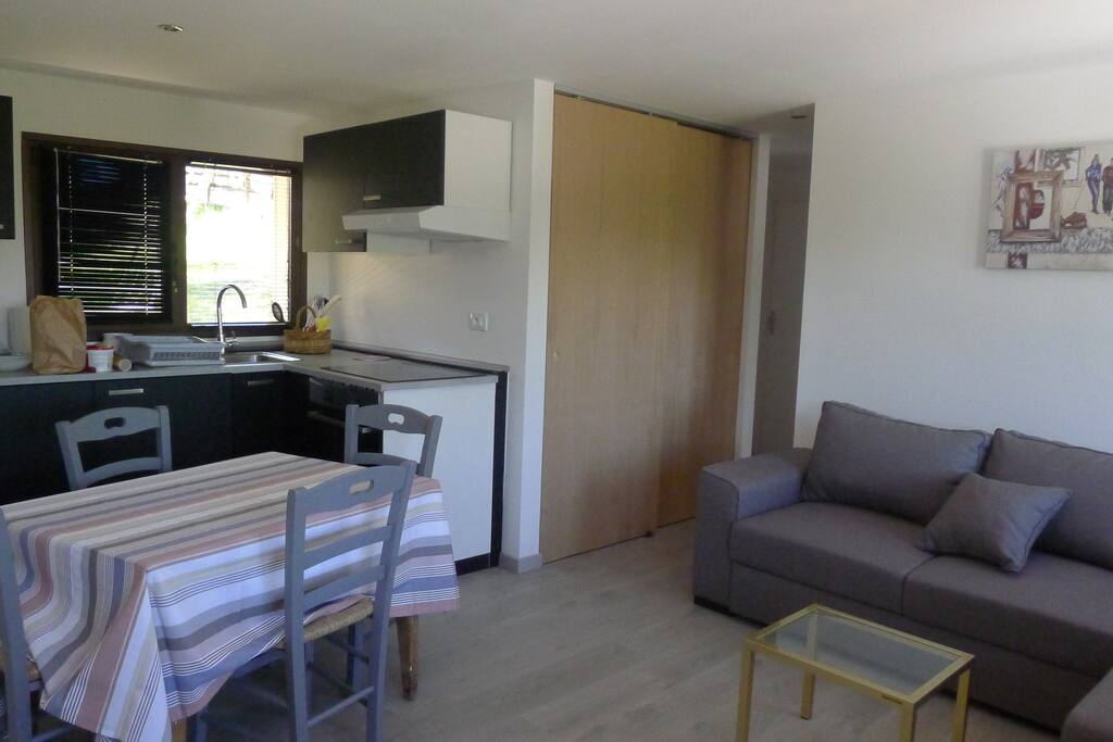 42 m²