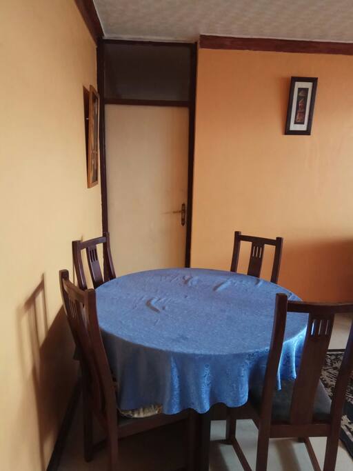 Dining sting four persons