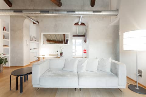Como Sweet Como Apartment