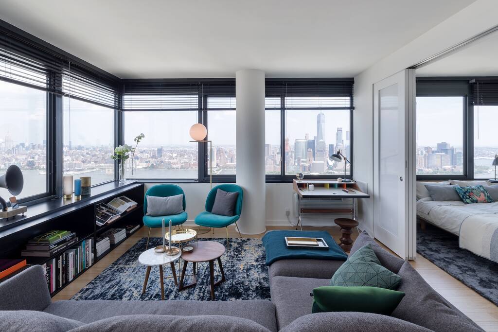Cue the orchestra—these views are too dramatic.