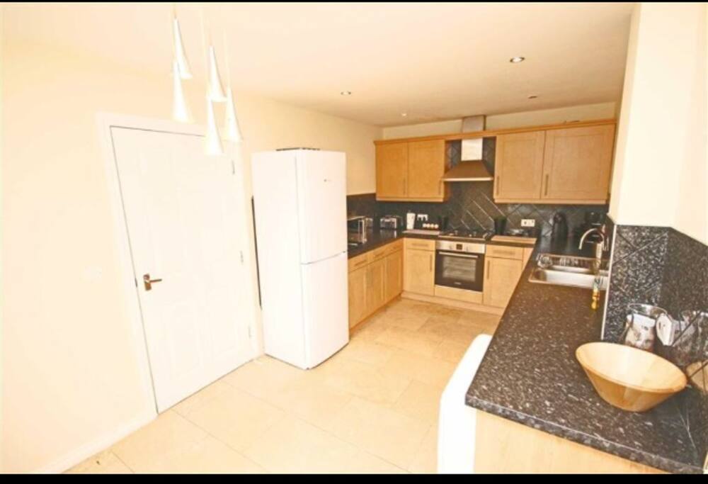 Modern furnished Kitchen