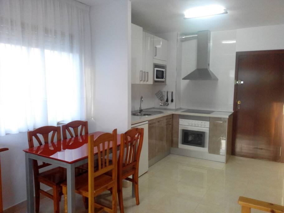 Apartamento muy luminoso y acogedor / Bright and cosy apartment