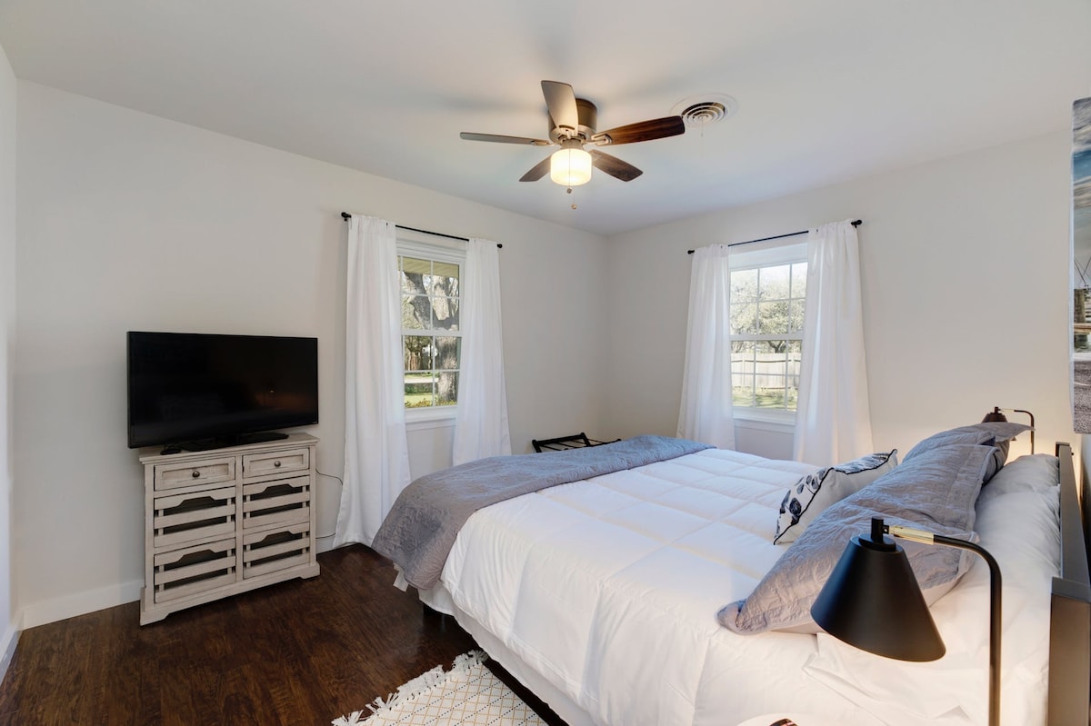 Chumba cha kulala 1 na mfalme.