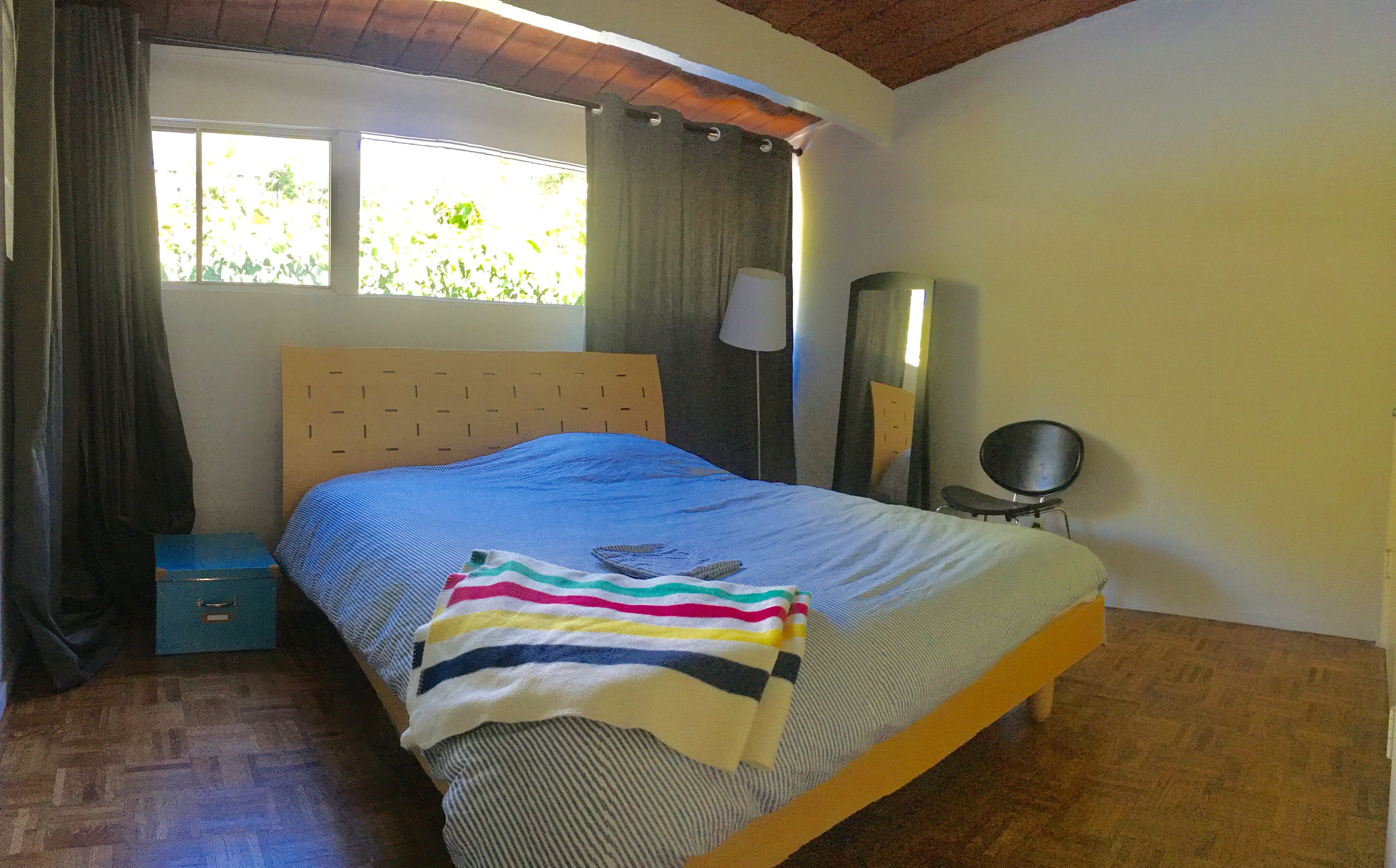 Eichler Home with Hot Tub & Fruit Trees - Photo 16