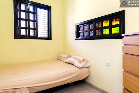 A small private room in Ramat Gan