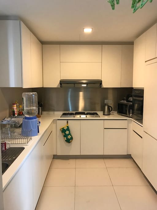 Kitchen to share, although I usually eat out heaps of inexpensive restaurants 100yards down the road or get delivery.