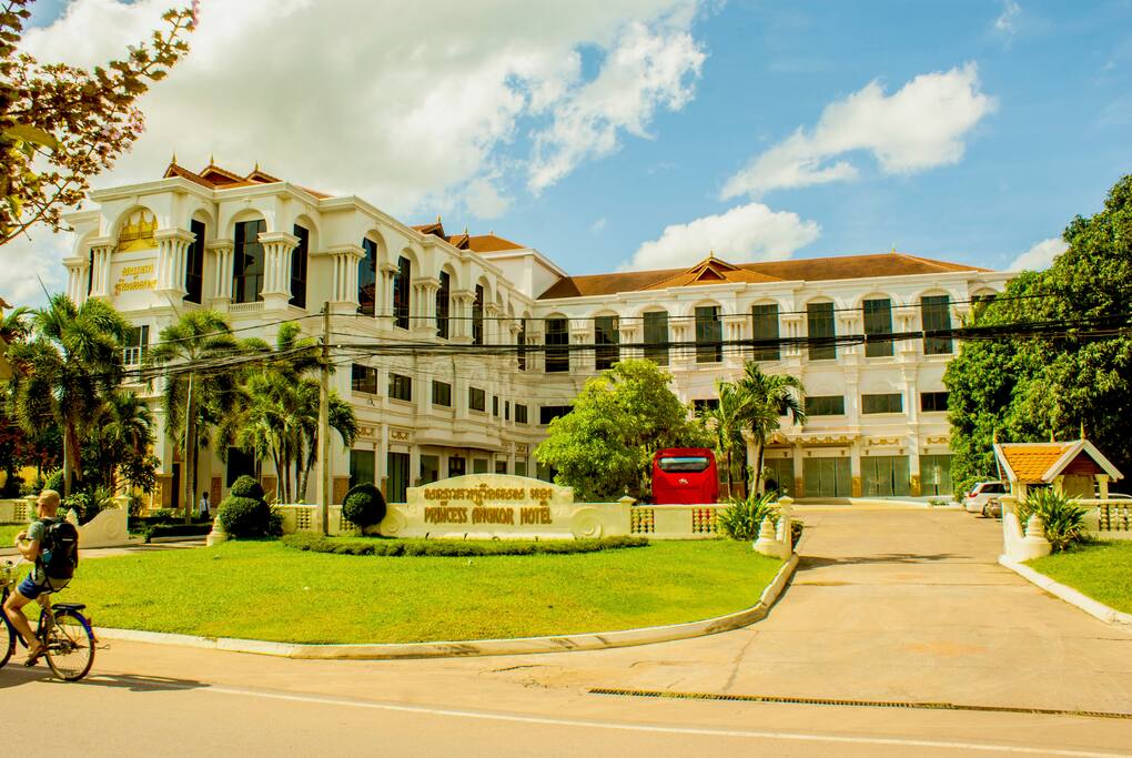 Full outdoor view