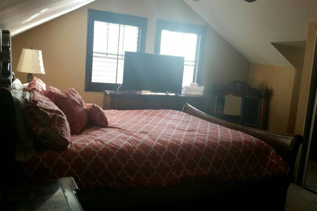 Smart TV and wifi in each room.