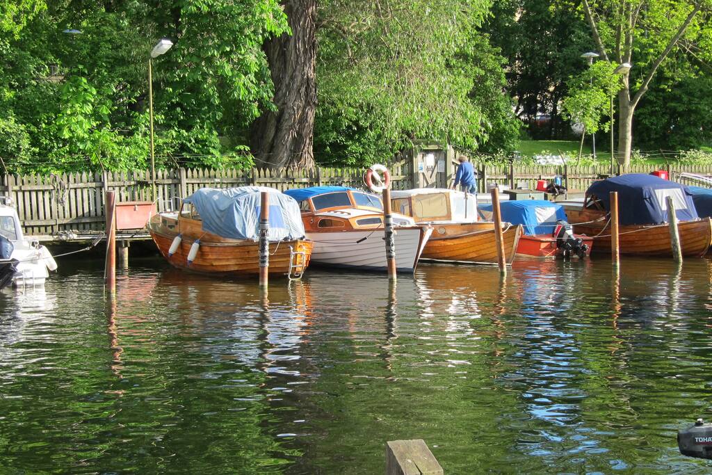 Close to the water and a vivid boat life