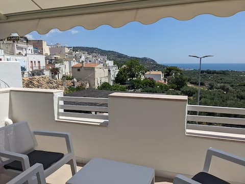 House with a Sea View in the Historic Center