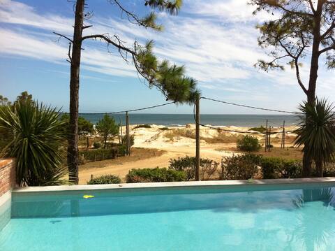 A truly amazing house by the beach - Nuestro Sueño