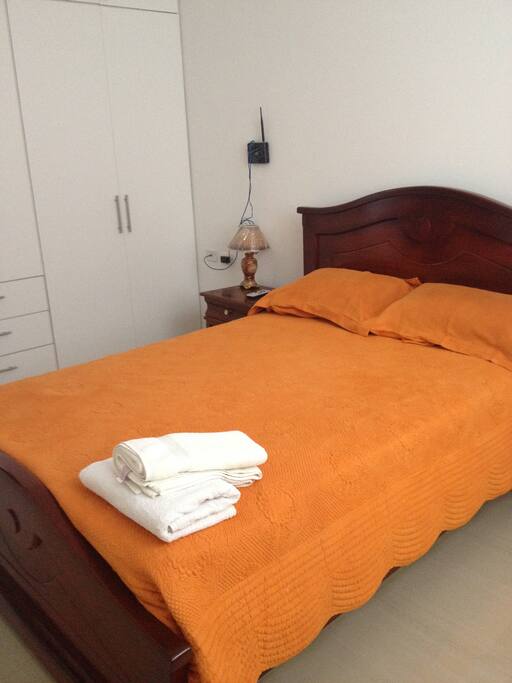 DORMITORIO COMODO
