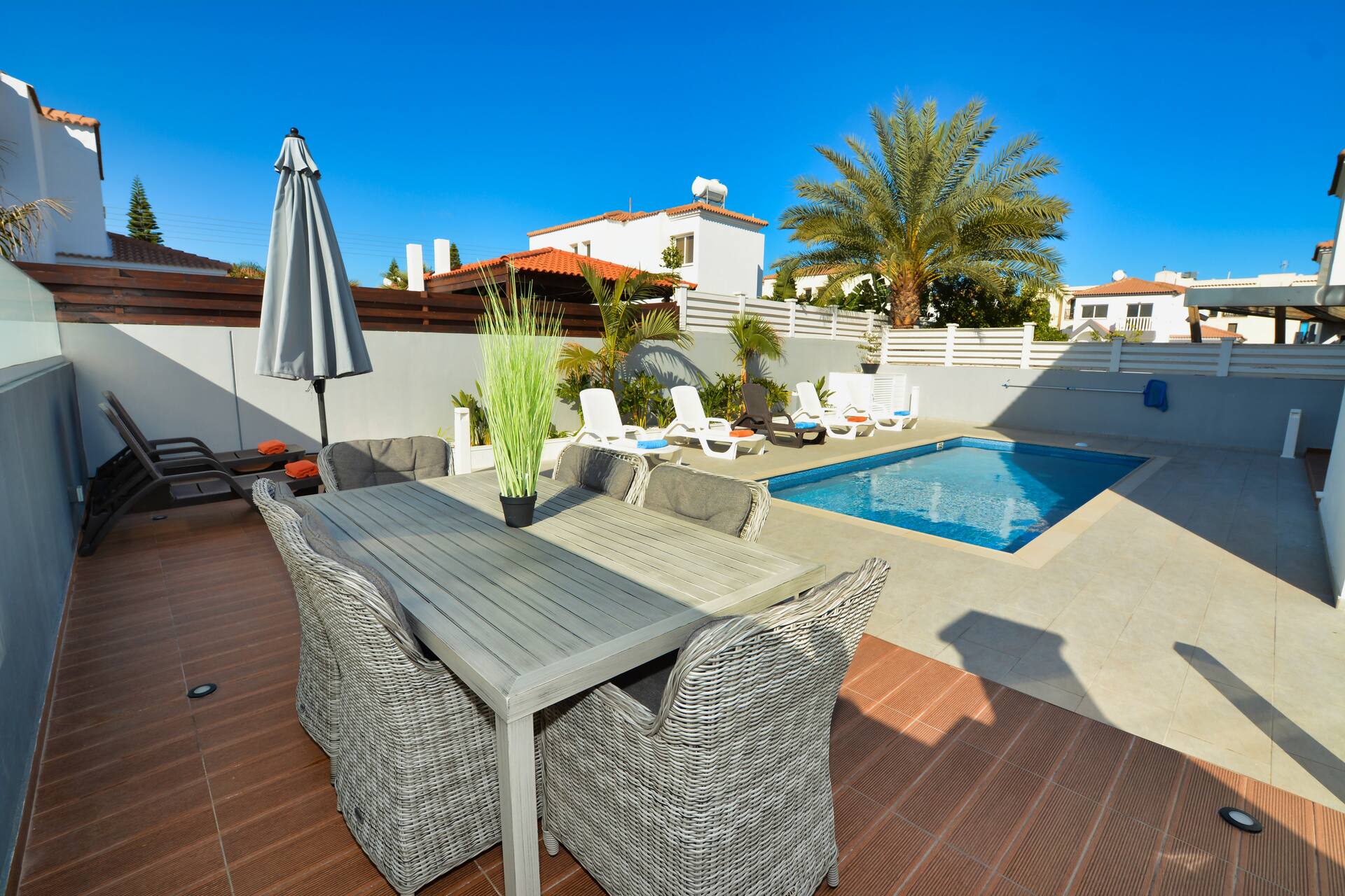 Beautiful Villa Carib Nissi 5 mins walk from beach