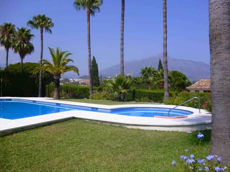 Private garden 20m pool