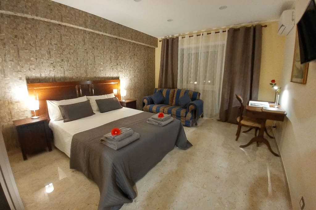 Camera 1 - Room 1