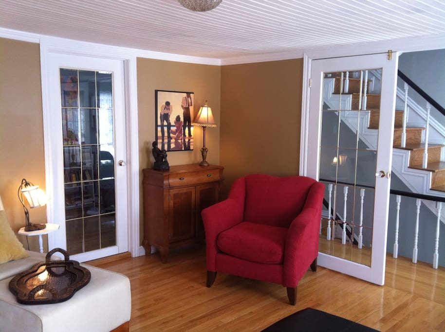 Another cozy corner in living room.