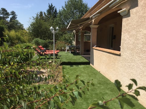 Detached house with large grounds