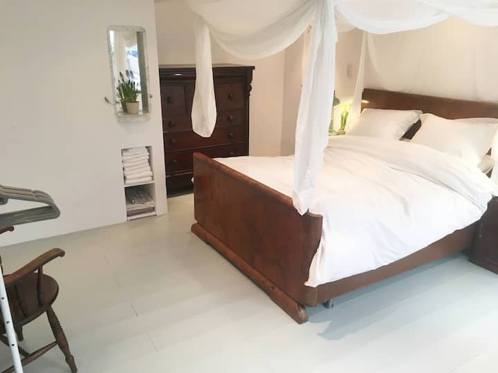Canal House With Private Garden Very Central - Amsterdam