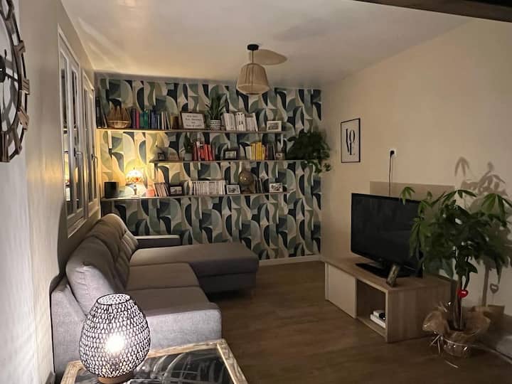 Maison à La Campagne Avec Piscine - Occitanie