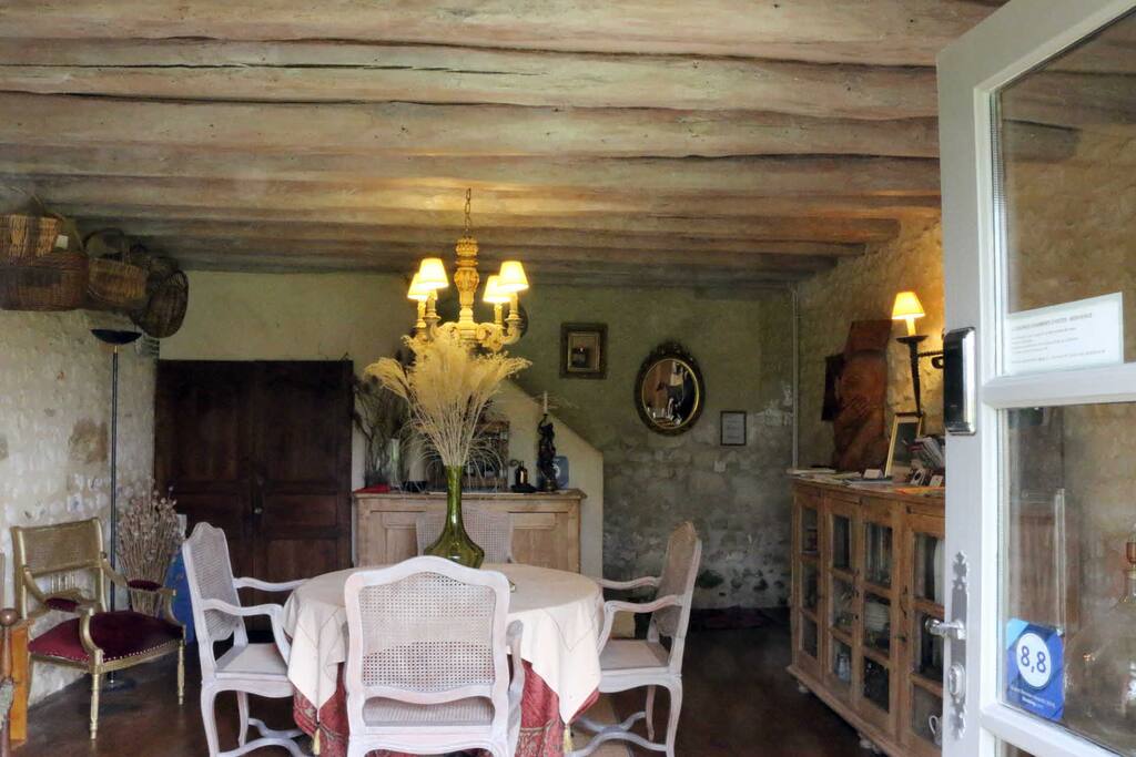 l'entrée séparée