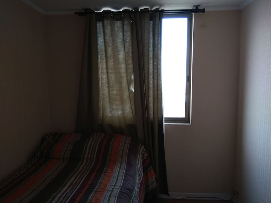 Bedroom (1/3)
