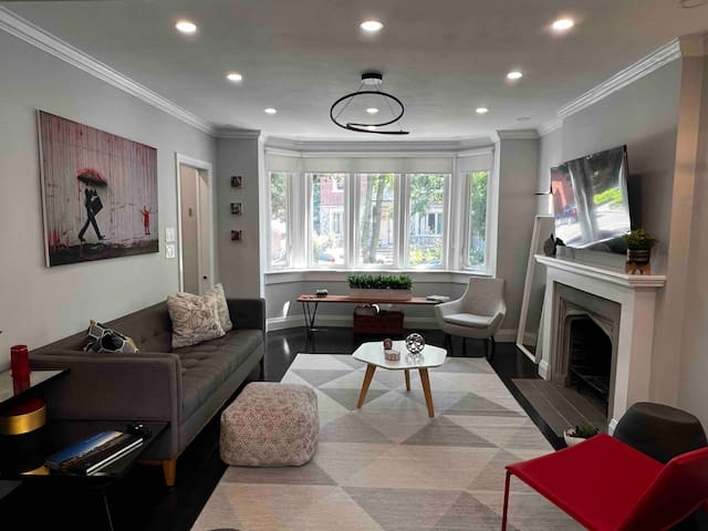 Lakeside Retreat – Toronto – South Etobicoke gallery image 2