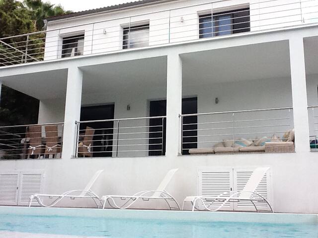 Villa Mimma is situated near Purto Portals Marina. gallery image 2