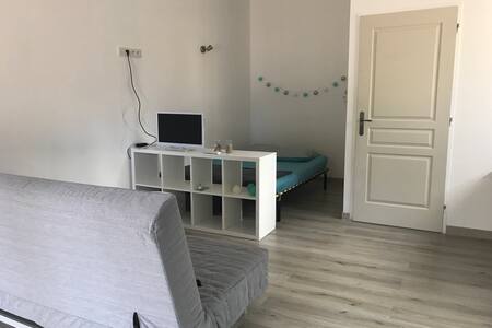 Studio neuf à 5 minutes du centre de Nîmes