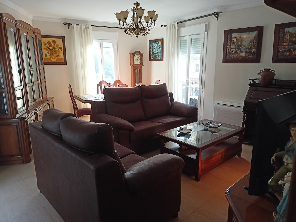 Top Airbnb: La Casa del Rio is located in Setenil. a Setenil De Las Bodegas