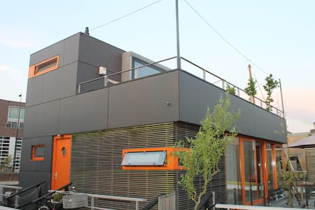 Modern Houseboat/Large Roof Terrace - Ámsterdam - Departamento