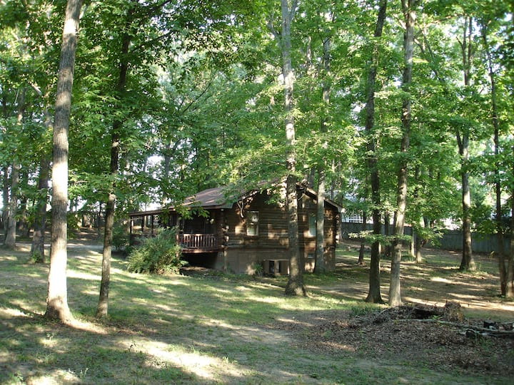 Log Cabin on wooded acre Cabins for Rent in Tuscumbia, Alabama