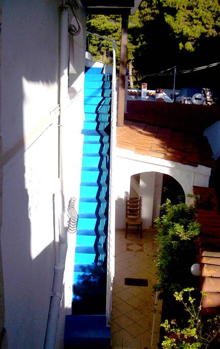 Separate Treppe zum Quartier