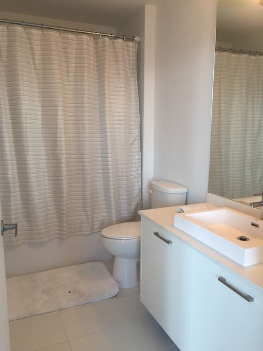 Full bathroom✔️