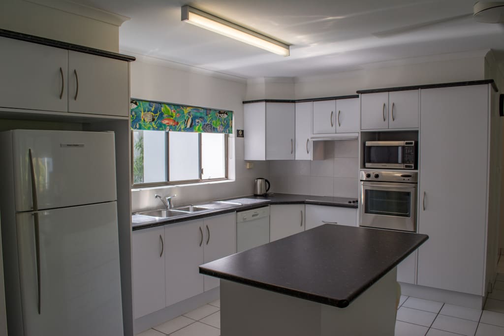 Large Open Plan Kitchen