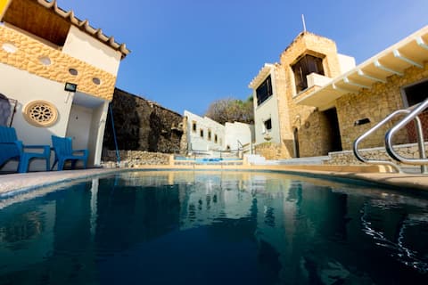 VELERO BEACH HOUSE_ CABIN ACCOMMODATION_ RNT 109053