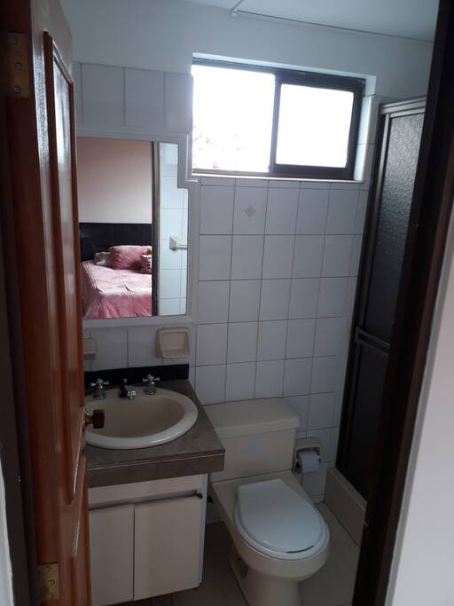 Baño/Bathroom