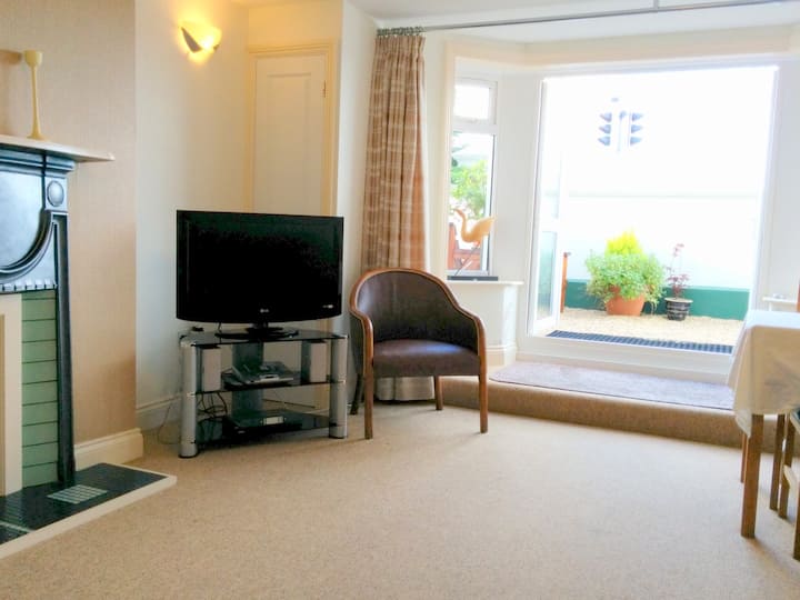 10 Best Airbnb Vacation Rentals In Littlehampton, England Updated