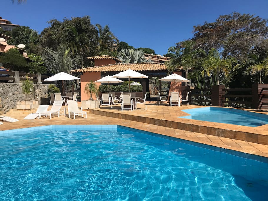 Casa Búzios 3 qtos 300m Rua das Pedras condomínio Houses for Rent in