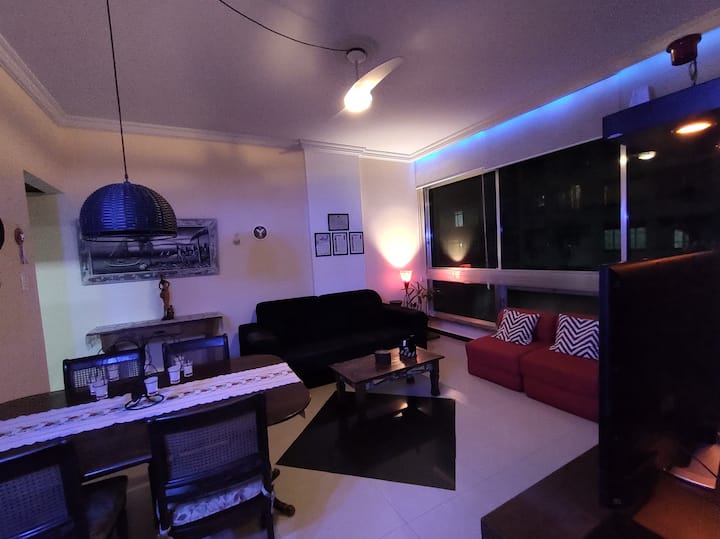 Apartamento De Dois Quartos Em Copacabana - Rio de Janeiro