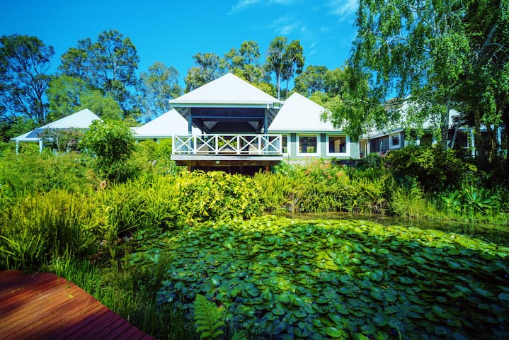 Elysian Estate STRA 6282 CXBP QDH8