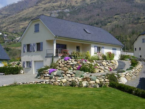Beautiful house in Ossau near Laruns for 10 people