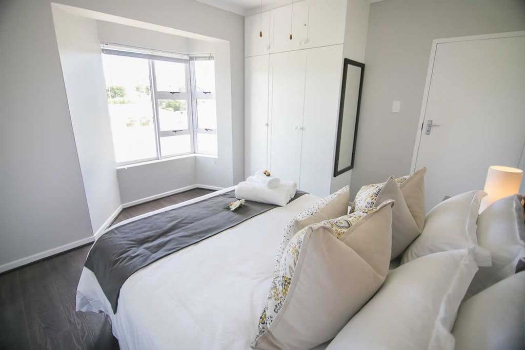 Master Bedroom with Queen bed