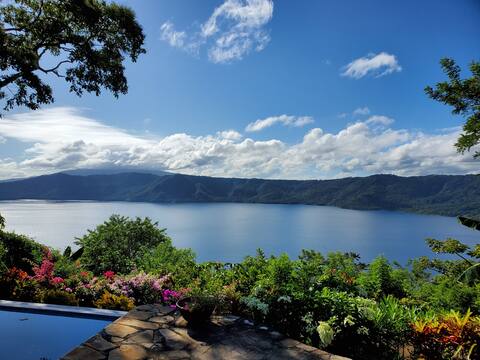 Casa Castillo: Million Dollar View Of Lake Apoyo