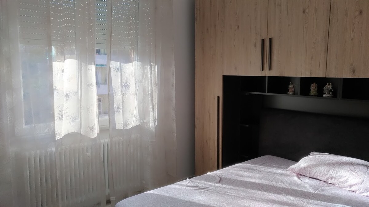 dhoma kryesore e gjumit