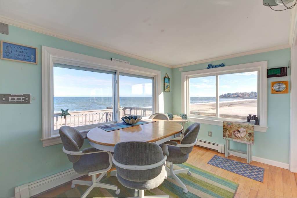 You can stand inside and have a panoramic view of the entire beach from one end to the other!